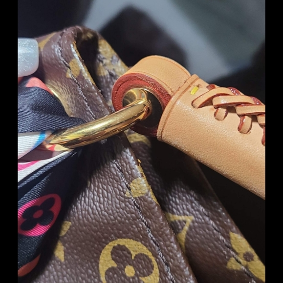 LV AUTHENTIC ARTSY GM - Picture 3 of 10